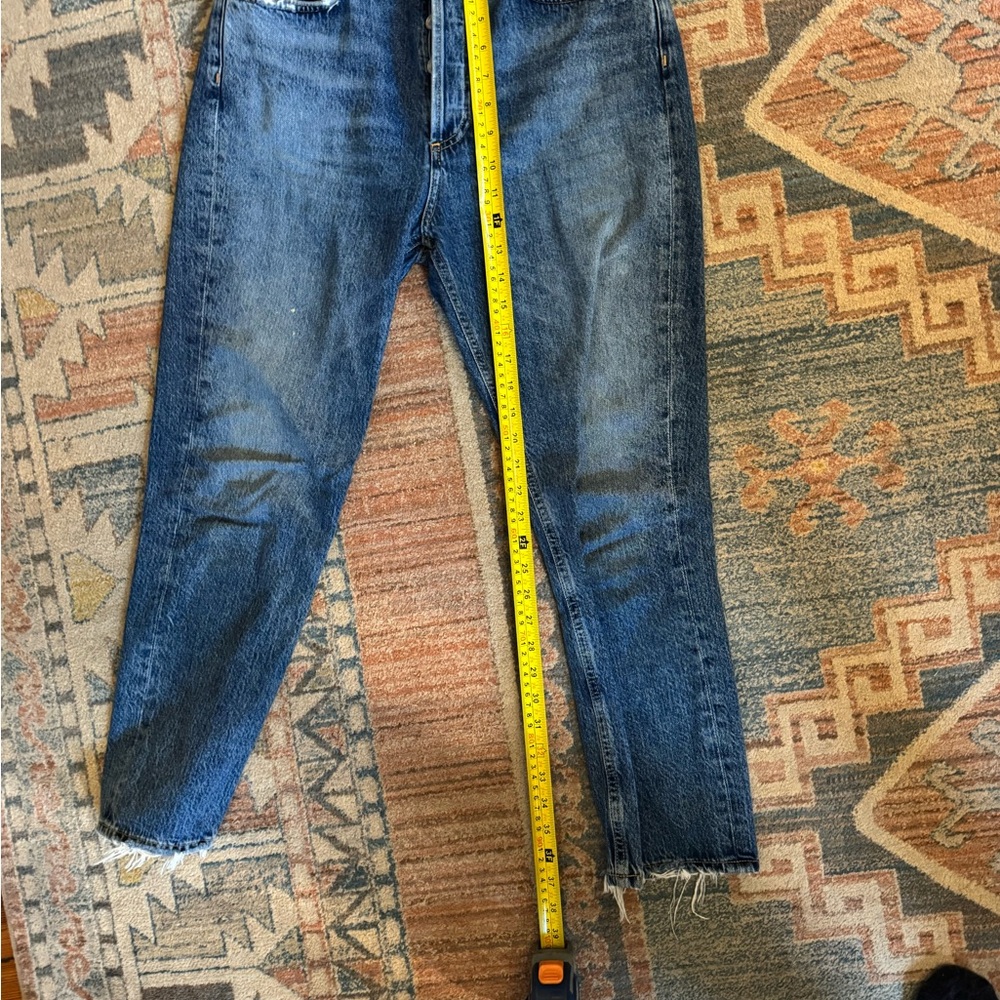 Agolde Riley Straight Jeans. Ripped in Frequency - Picture 7 of 7